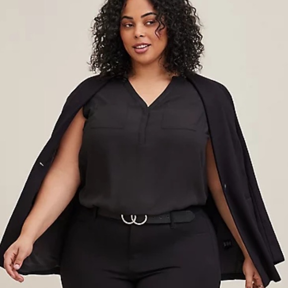 HARPER GEORGETTE SLEEVELESS BLOUSE - Picture 2 of 4